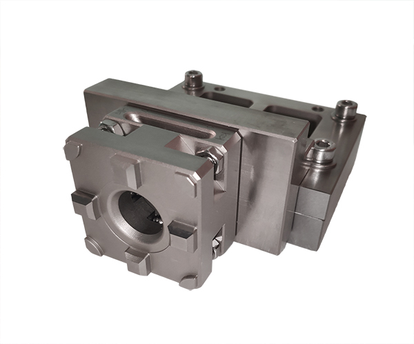 3M Adjustable WEDM Chuck on Universal Plate 3R-600.15-3